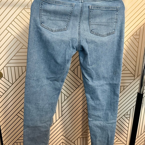 American Eagle Stretch Mom Jean - Size 00 - Picture 2 of 5
